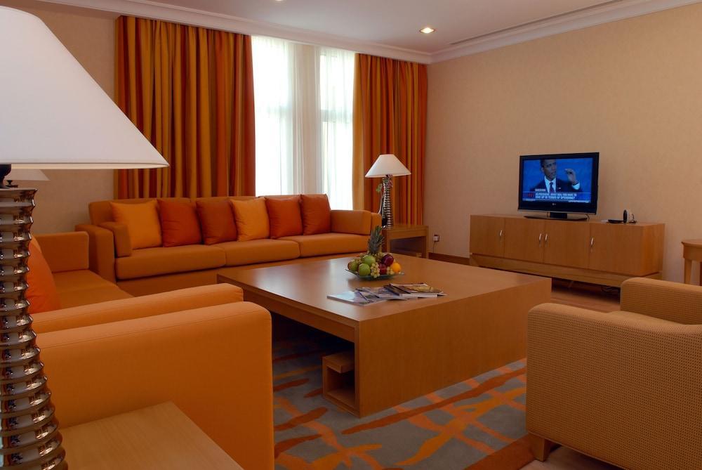 Copthorne Al Jahra Hotel & Resort Kuwait City Eksteriør bilde