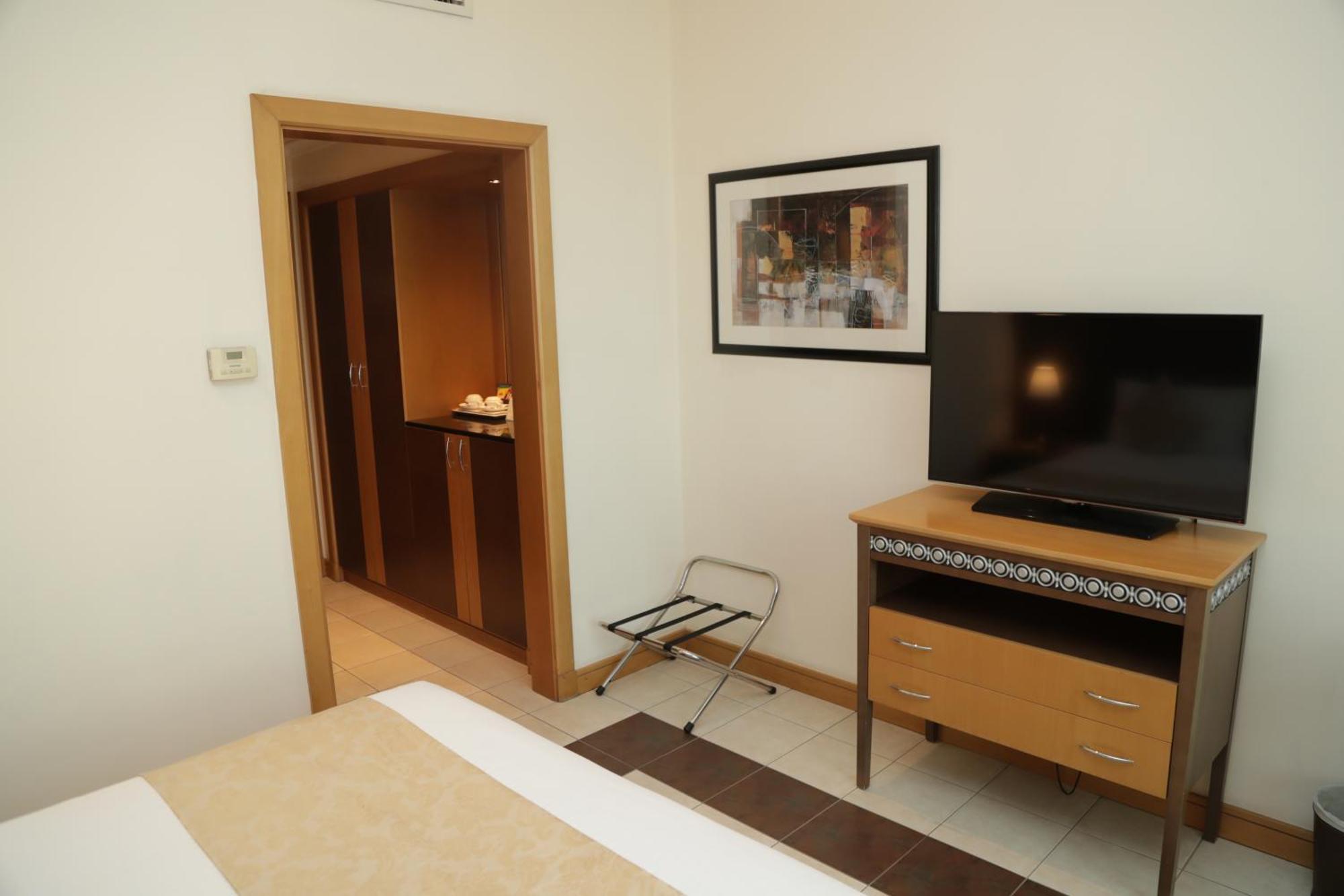 Copthorne Al Jahra Hotel & Resort Kuwait City Eksteriør bilde