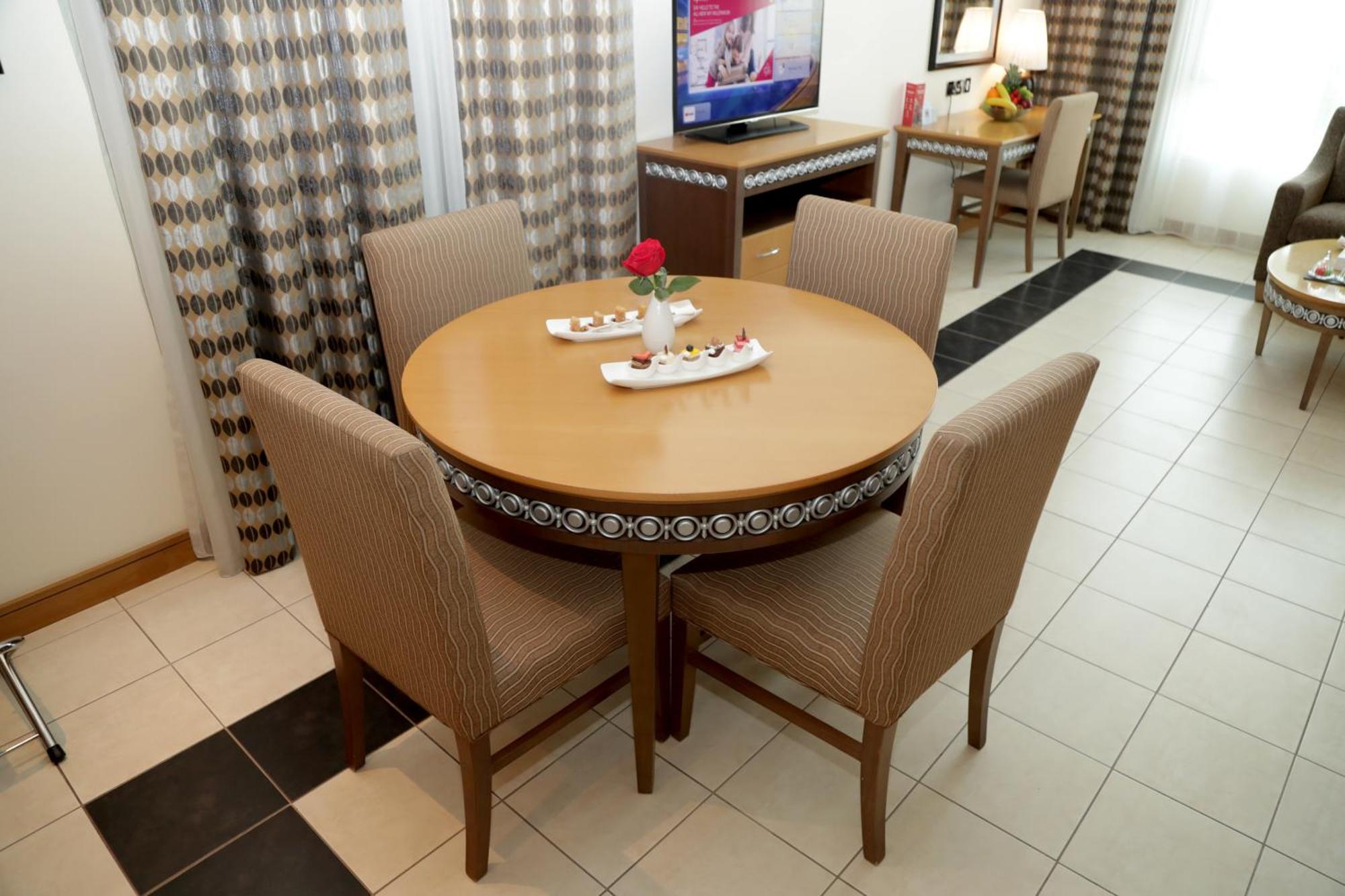 Copthorne Al Jahra Hotel & Resort Kuwait City Eksteriør bilde